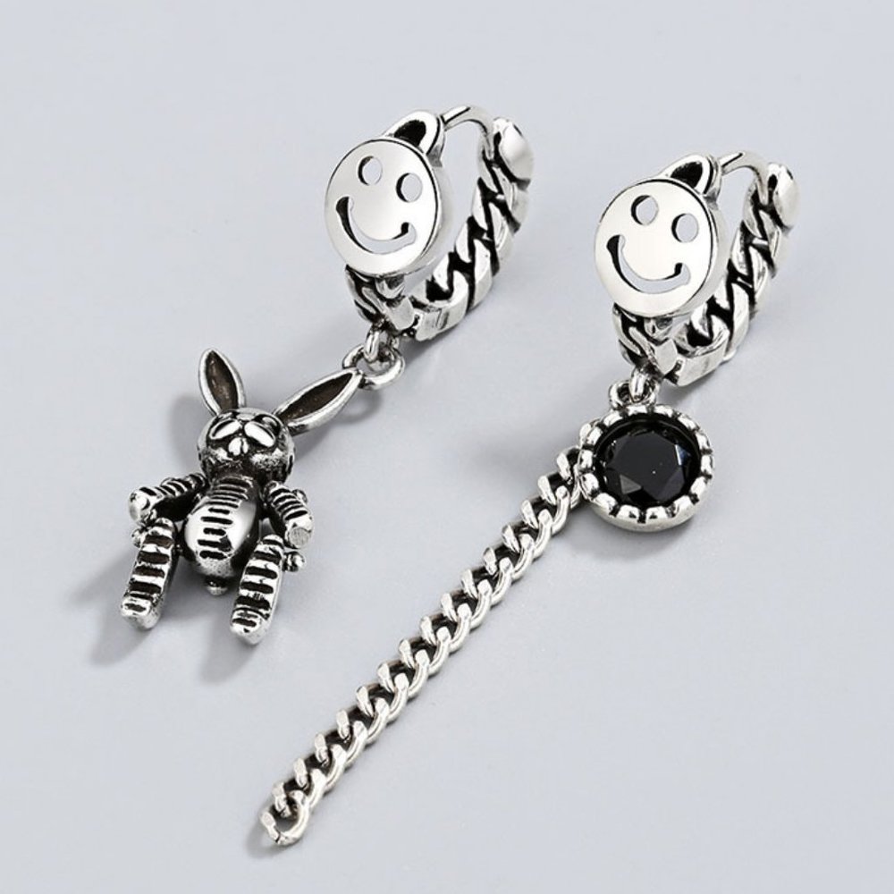 Asymmetric Smiling Face Rabbit Earrings - Picture 2 of 6